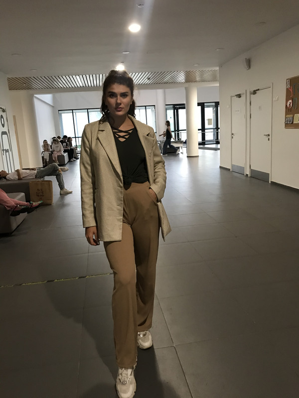 7E3DA4EA-CDD3-475B-98AF-E47C69E5A84D