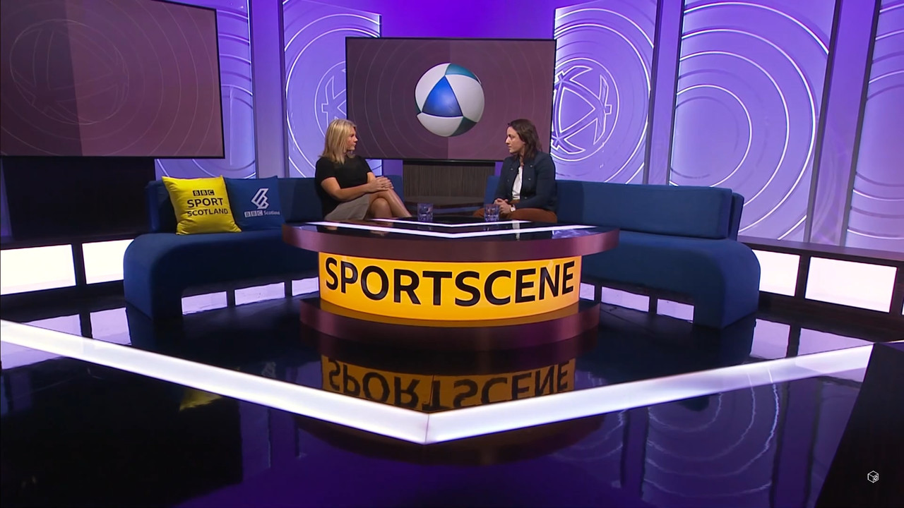 03.06 - 23.10.00 - Sportscene. Jane Lewis presents all the highlights....ts_snapshot_24.28.300