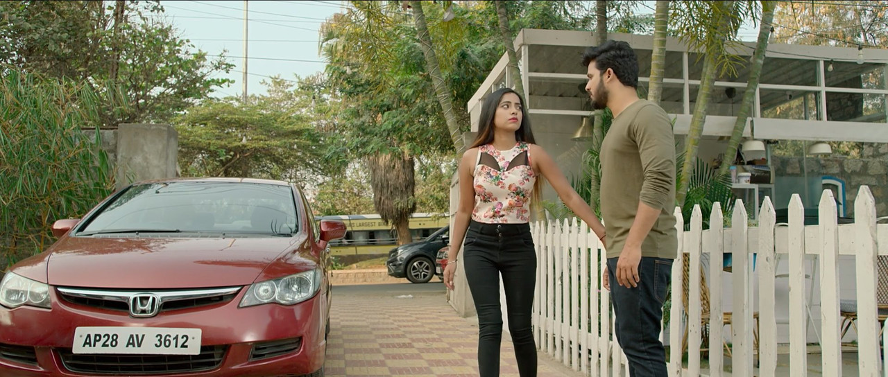 Pyar Hi Pyar 2021.1080p.AMZN.mkv_snapshot_12.45_[2021.07.09_16.46.43]