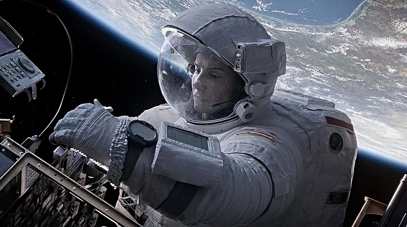 ASTEROIDS-SANDRA-BULLOCK-GRAVITY-FOTOR.jpg