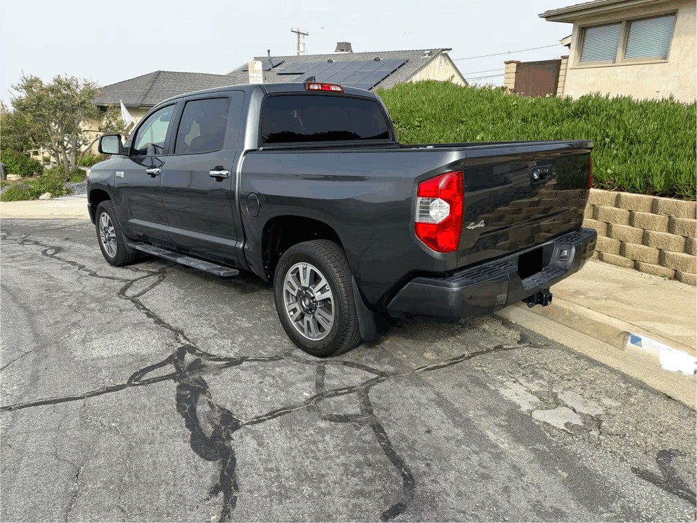 Vehicle thumbnail 6