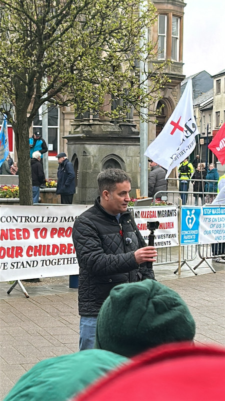 3D442BF8 7518 407F A0F3 191433F41722