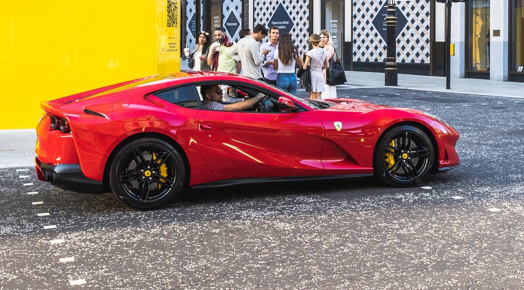 Ferrari-New-Bond-Street.jpg
