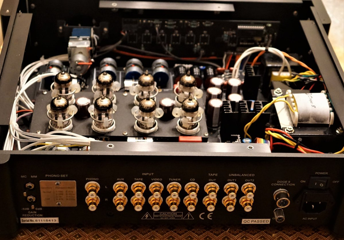 Sonic Frontiers SFL-2 - All TUBE Dual-Chassis Preamp