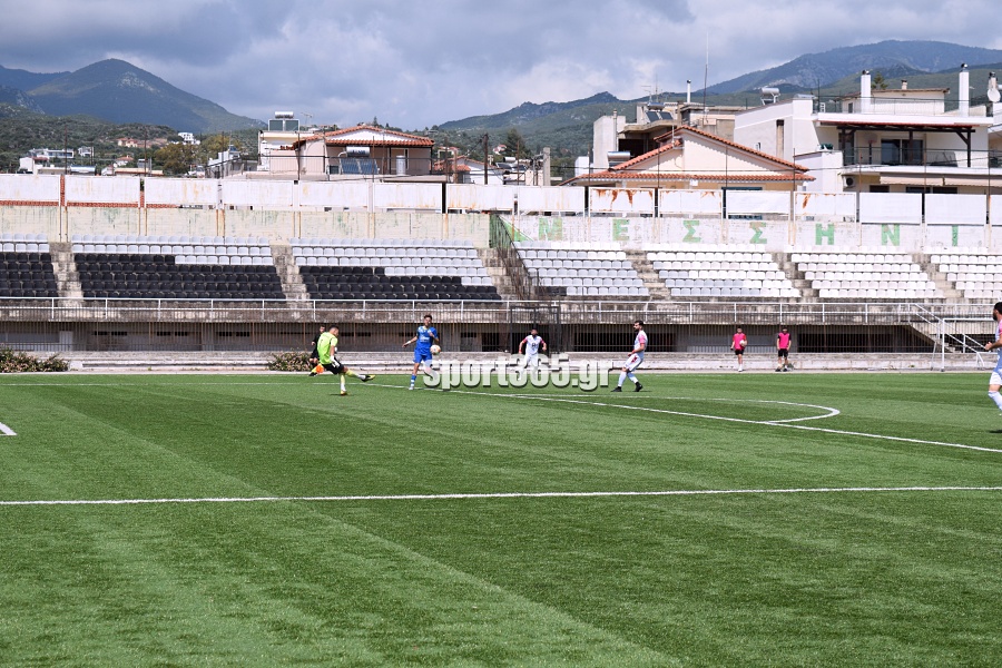 , &Pi;&alpha;&nu;&theta;&omicron;&upsilon;&rho;&iota;&alpha;&kappa;ό&sigmaf;- &Pi;&alpha;&lambda;&lambda;&eta;&xi;&omicron;&upsilon;&rho;&iota;&alpha;&kappa;ό&sigmaf; 3-0: &Mu;&epsilon; &tau;&omicron; &delta;&epsilon;&xi;ί &sigma;&tau;&alpha; &mu;&pi;&alpha;&rho;ά&zeta; &mu;&epsilon; &chi;&alpha;&tau; &tau;&rho;&iota;&kappa; &tau;&omicron;&upsilon; &Alpha;&gamma;&gamma;&epsilon;&lambda;ή (&phi;&omega;&tau;&omicron;&gamma;&rho;&alpha;&phi;ί&epsilon;&sigmaf;)