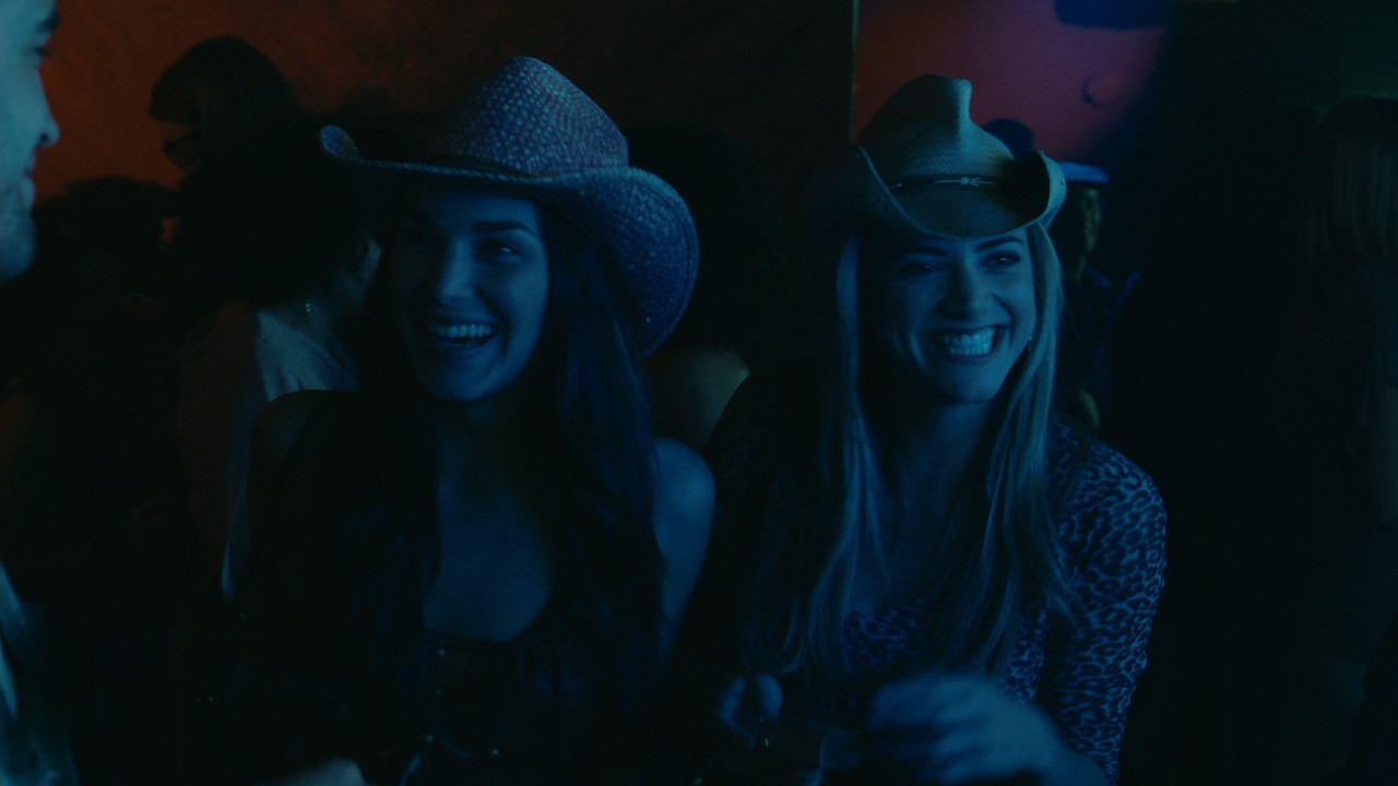 Remember Me (2010).mkv_snapshot_00.14.54_[2018.02.03_02.07.47]