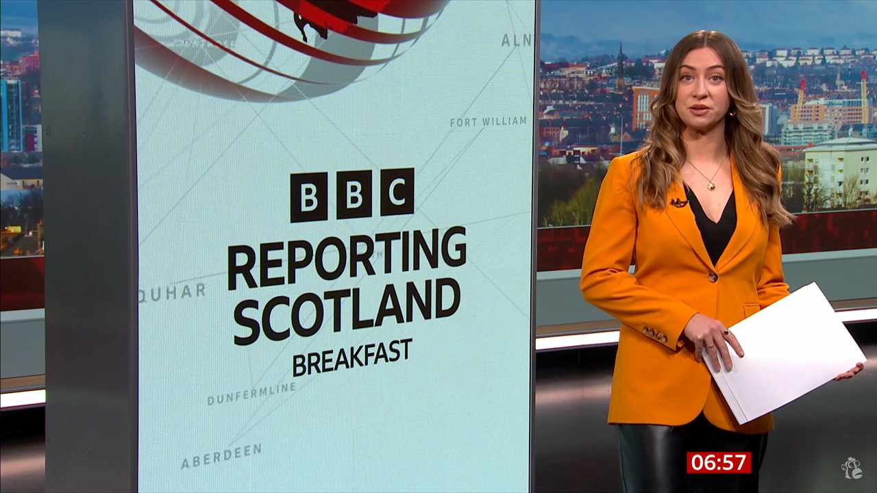 04.16 - 06.50.11 - Breakfast. The BBC's Breakfast programme features ....ts_snapshot_07.59.003