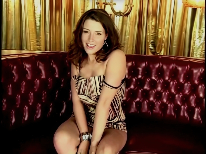 015 Erica Campbell Groovy Dress Vidcaps