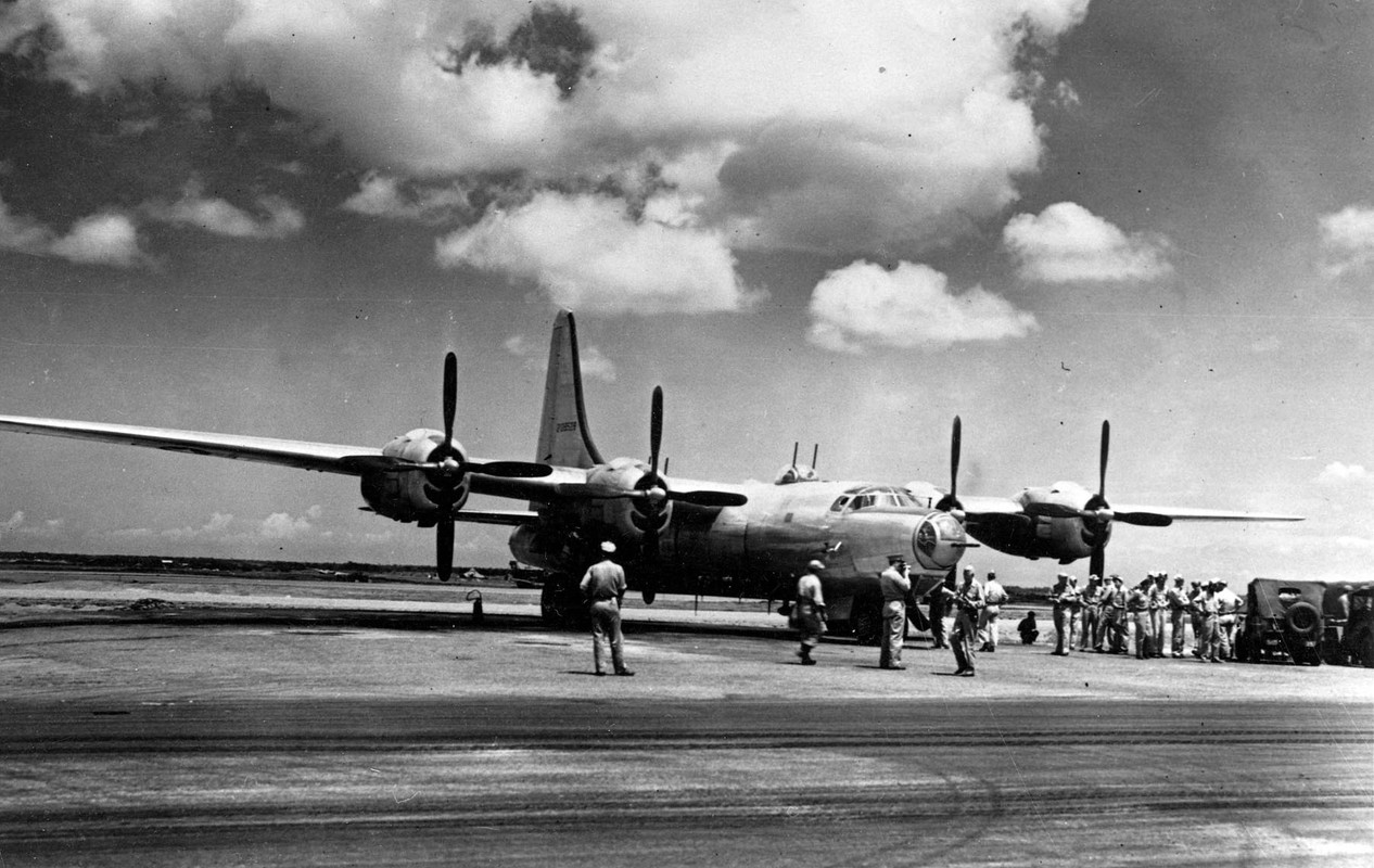 Consolidated-B-32-Dominator-02.jpg