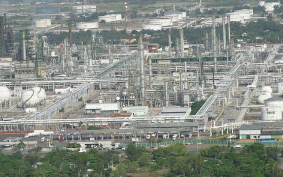 AMLO anuncia visita a la refinería Madero y a otros lugares de Tamaulipas