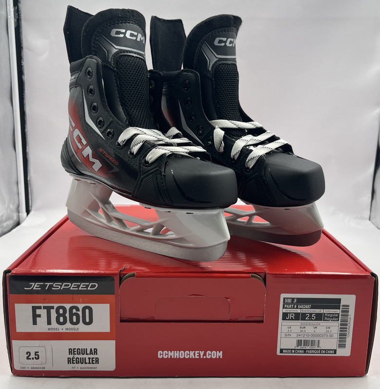 CCM FT860 6452685 JR SKATE SIZE 2.5 SHOE SIZE 3.5 REGULAR ICE HOCKEY SKATES
