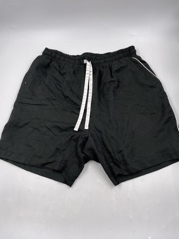 BTFL BLACK SHORTS WOMENS LARGE