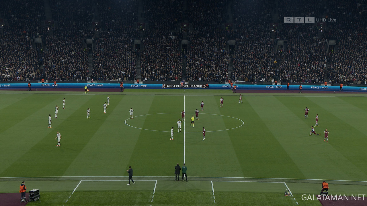 [Image: 04-18-20-40-00-RTL-UHD-UEFA-Europa-Leagu...48-226.jpg]