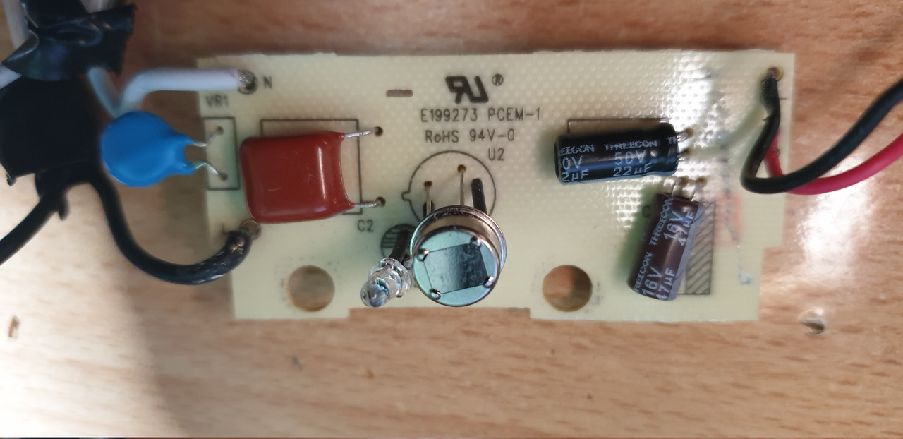 pir_220v_top