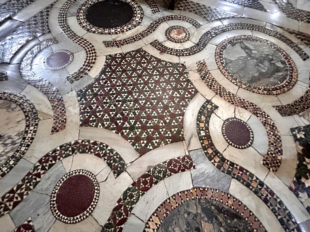 Жаркий сентябрь на побережье Тирренского моря. Жаркий сентябрь на побережье Тирренского моря.