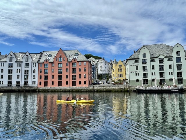 [Linked Image from i.postimg.cc]