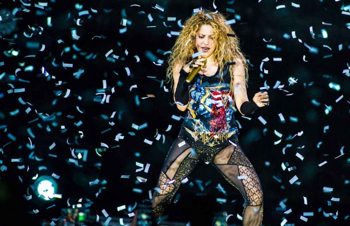 shakira-performs-at-el-dorado-world-tour-in-amsterdan-06-09-2018