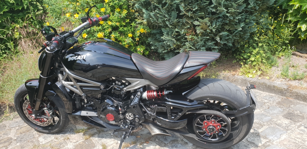 AEDF54CB-A5C2-4B86-9287-CA6E569C8837