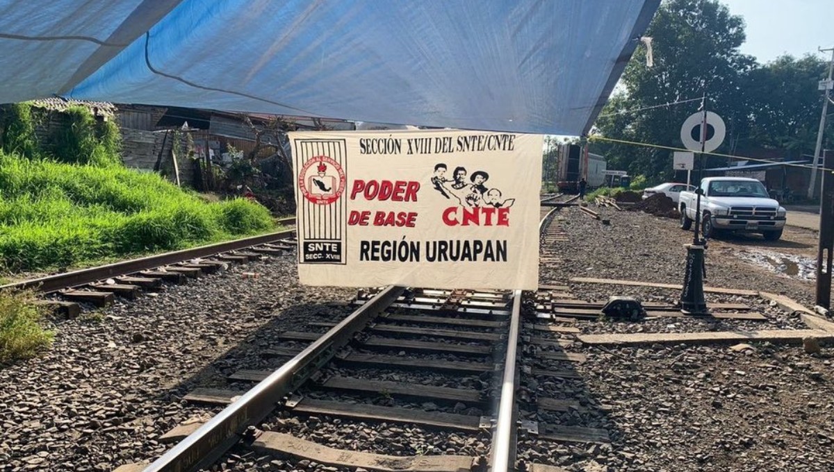 CNTE y Gobierno de Michoacán llegan a acuerdo para liberar vías del tren