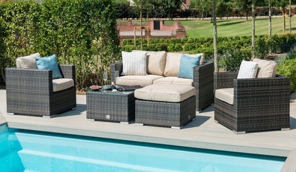 comfortable sunbeds in UK