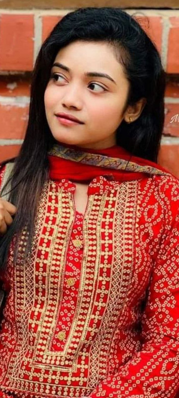 photo_6276189771134602178_y