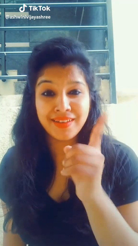 mallu girl huge boobs.mp4_snapshot_00.02.510