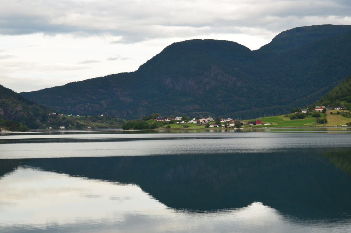 Noruega 10 días de cabañas y con niños - Blogs de Noruega - ETAPA 5- Glaciar Briksdal - Gaupne (12)