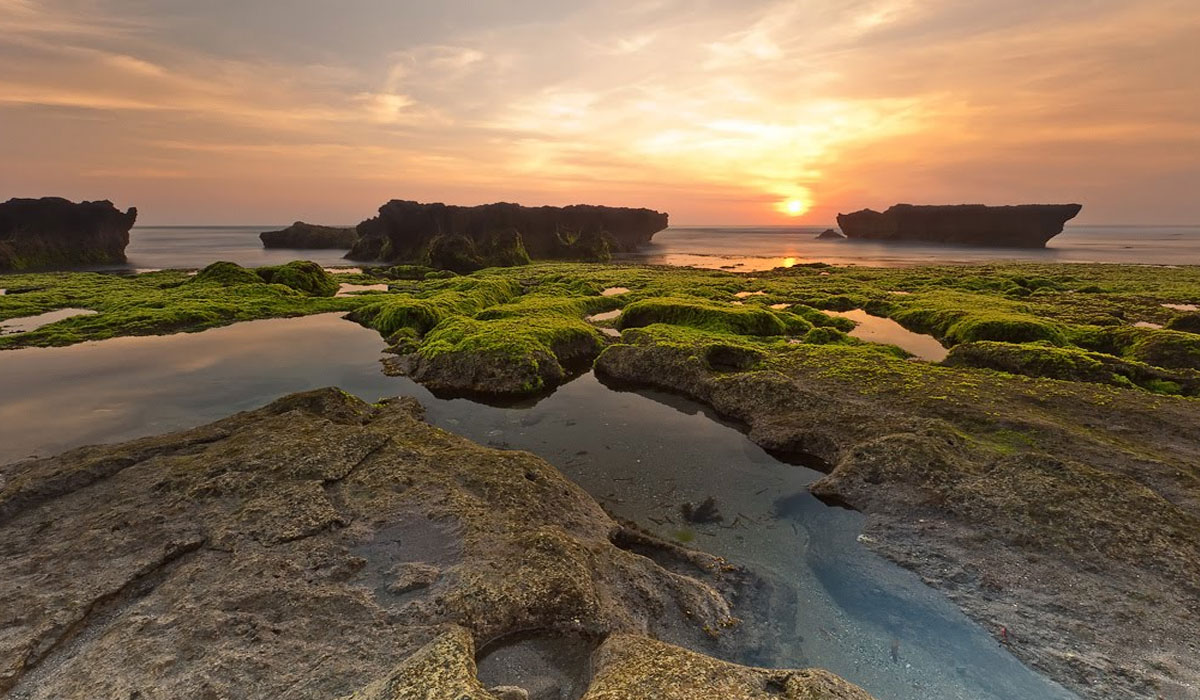 Pesona Pantai Echo, Perpaduan Alam Liar dan Gaya Hidup Modern di Bali!