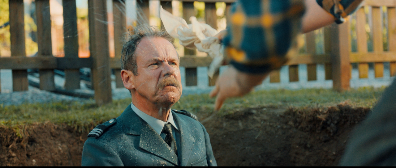 Mr.Moll.E.La.Fabbrica.Di.Cioccolato.2017.iTALiAN.1080p.DDP5.1.WEB.H264-DENiED.mkv_snapshot_00.04.20.