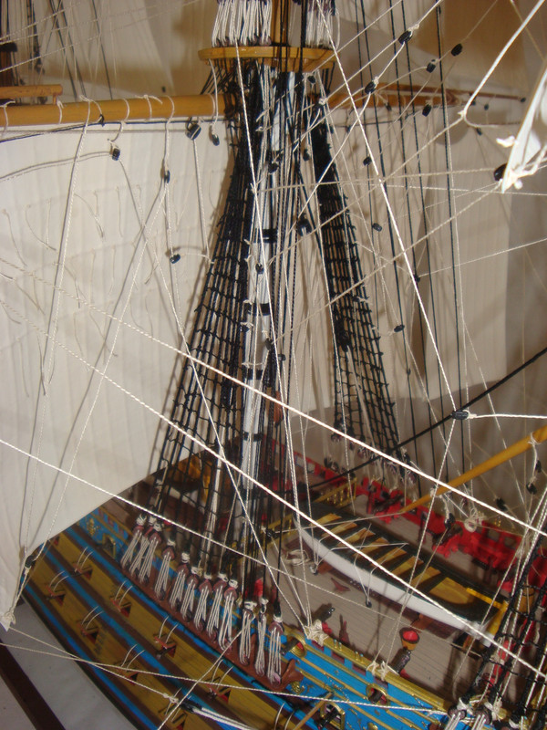 Midle sails