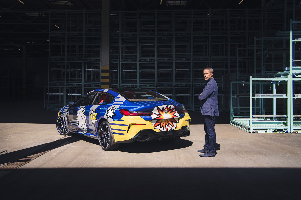 P90449962_highRes_the-8-x-jeff-koons-l