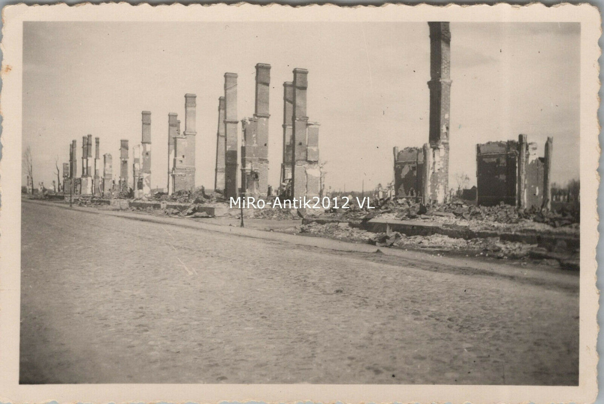 4 x Foto, Wk2, Straßenbild von Orscha in Belarus2