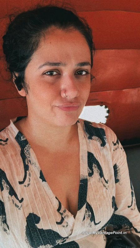 17-Girija-Oak-Hot-Selfies-HD-Mobile-Wallpapers-Pics-My-Vantage-Point