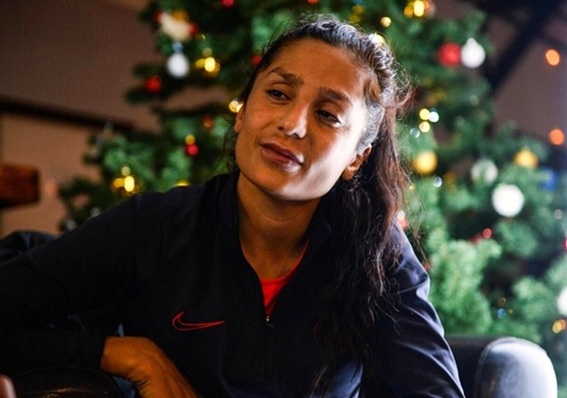La storia incredibile di Nadia Nadim, la dottoressa del calcio che ha segnato a San Siro dans Articoli di Giornali e News Nadia-Milan