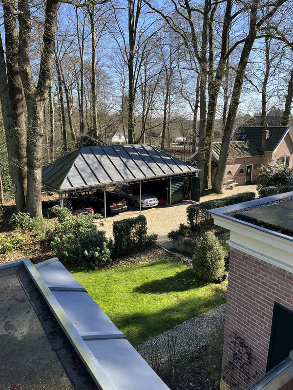 D5EDB43A-84F2-4411-8C41-2C242D296D78