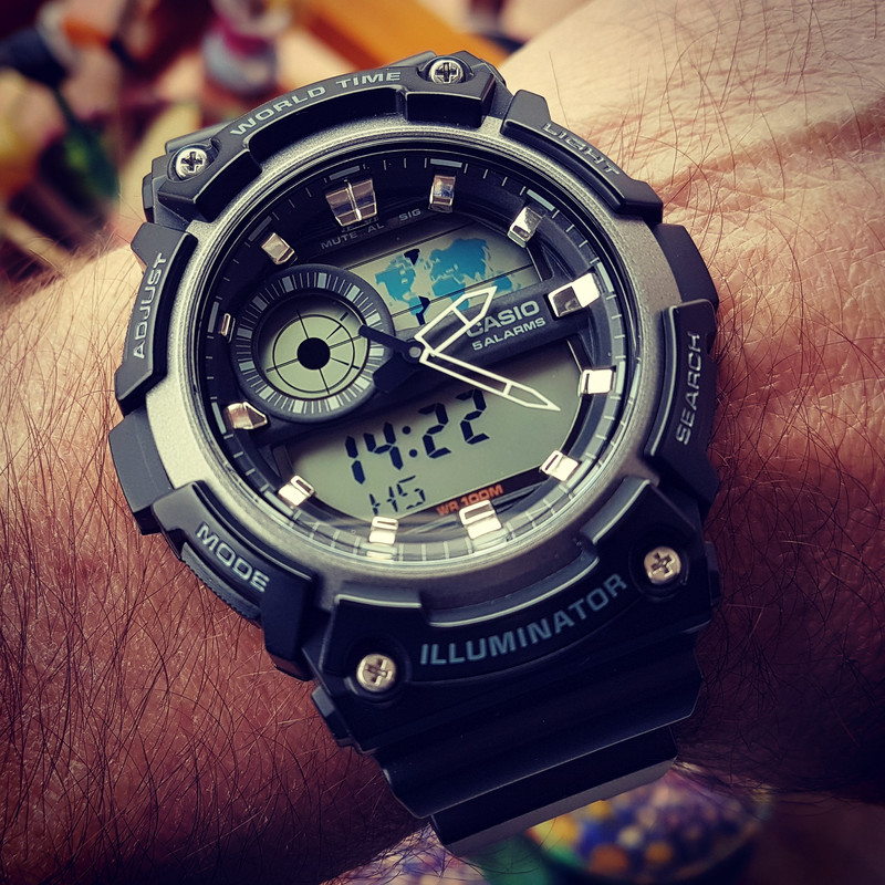 Casio AEQ-200W-1A (1)