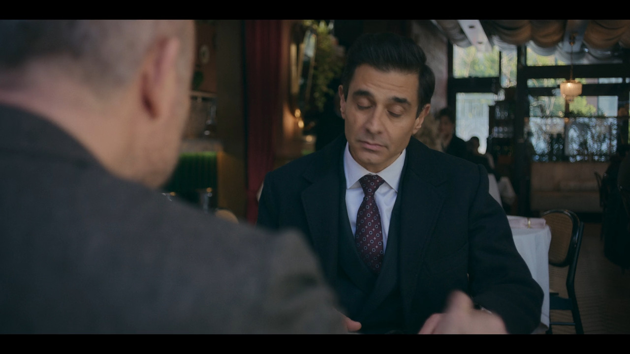 Lovers Anonymous 2025 S01E01 Netflix 1080p WEB DDP x264-NM21.mkv_snapshot_10.44.000