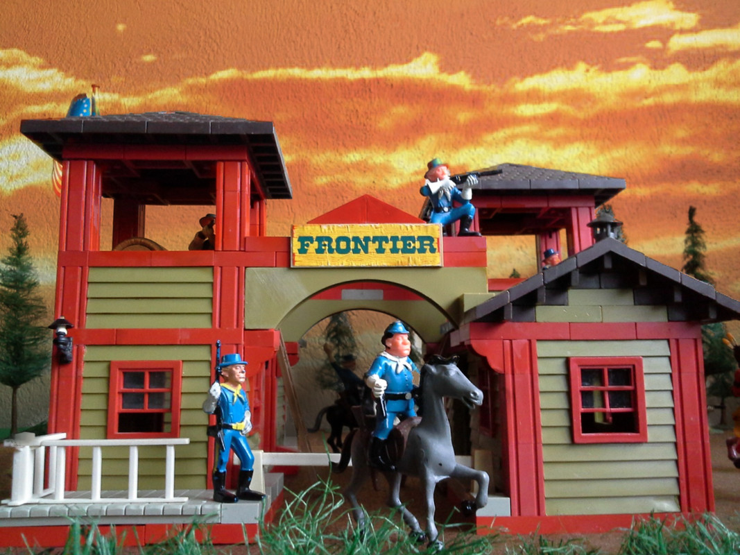 Frontier Maxi 04