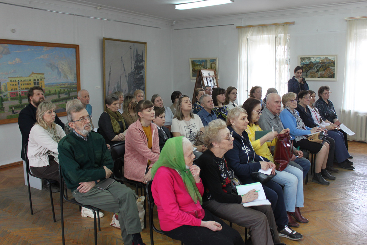 Родоведы во время заседания