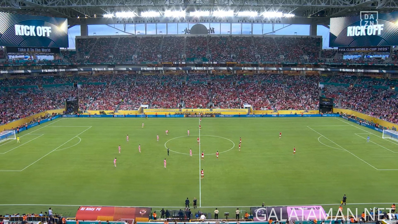 [Image: 20250614-Al-Ahly-Inter-Miami-DAZN-mkv-sn...35-107.jpg]