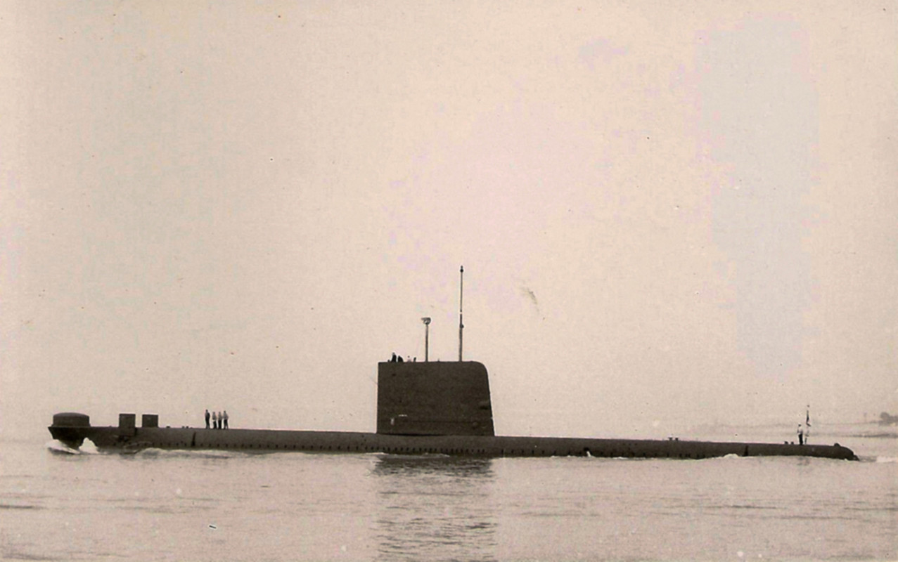HMS Narwal (S.03)-5