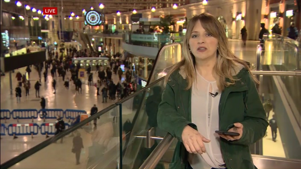 BBC London News_20220218_18301900.ts_snapshot_12.12.338