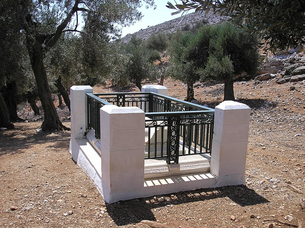 Brooke-s-grave-P8170206
