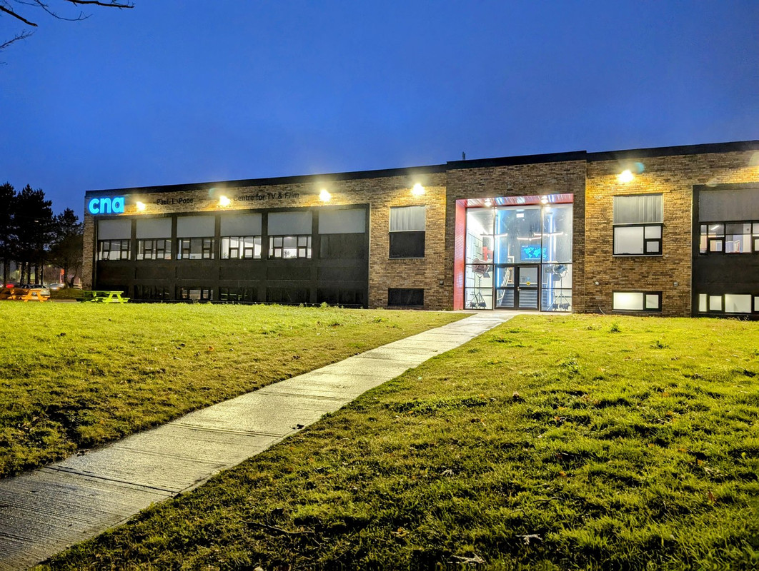 PXL_20241127_201320456.MP~2