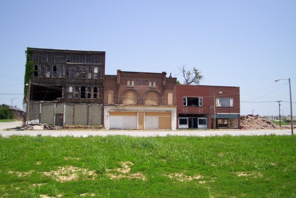 Endroits abandonnes - Page 9 Les-ruines-urbaines-de-Cairo-dans-l-Illinois3