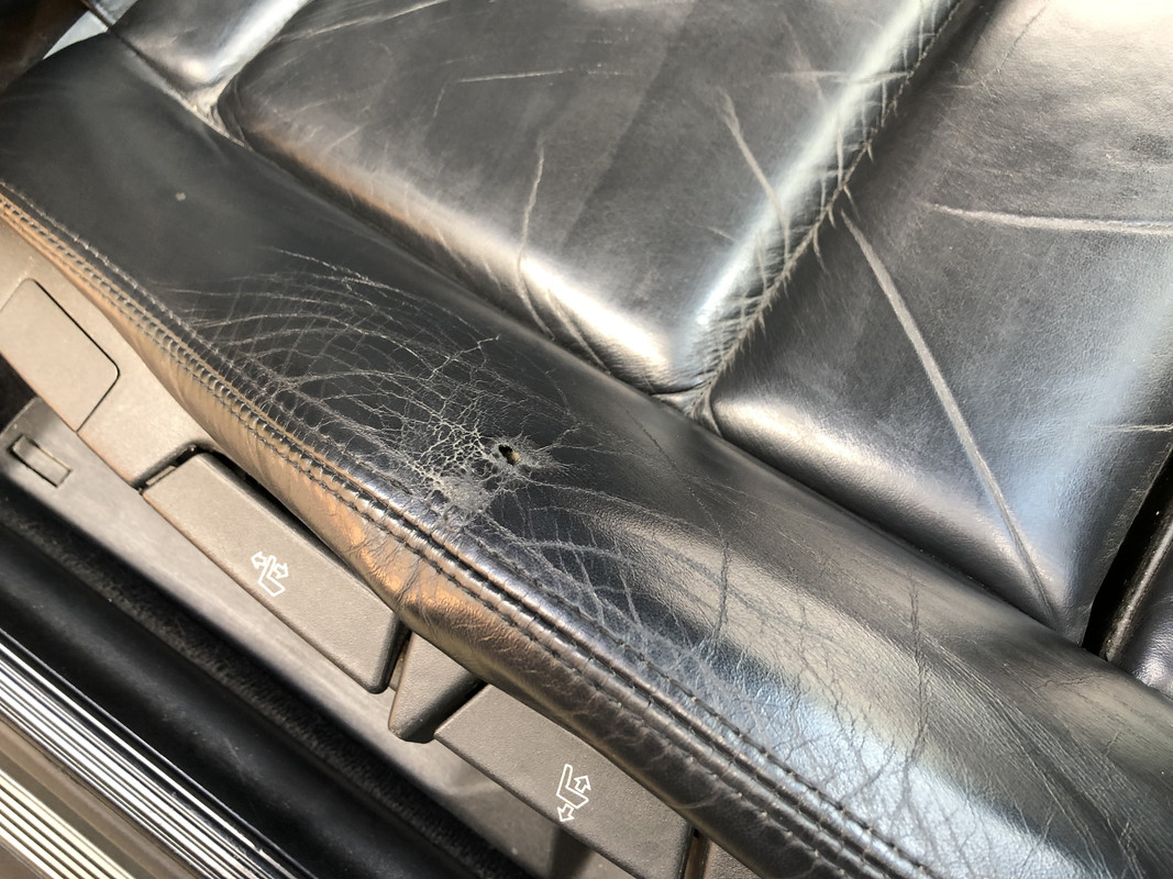 5B8843D4-4127-4BCA-8E5B-0C3D1268E2B8