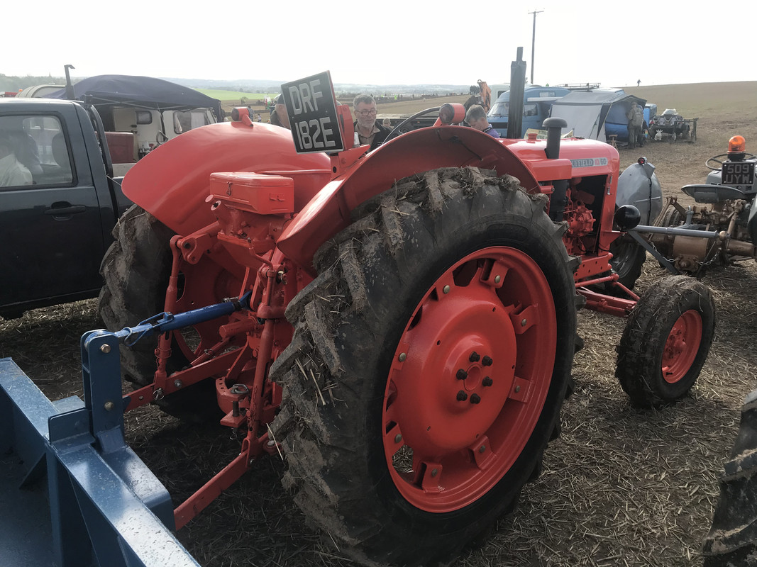 6604DC1C-A094-4751-993C-7702D0085941