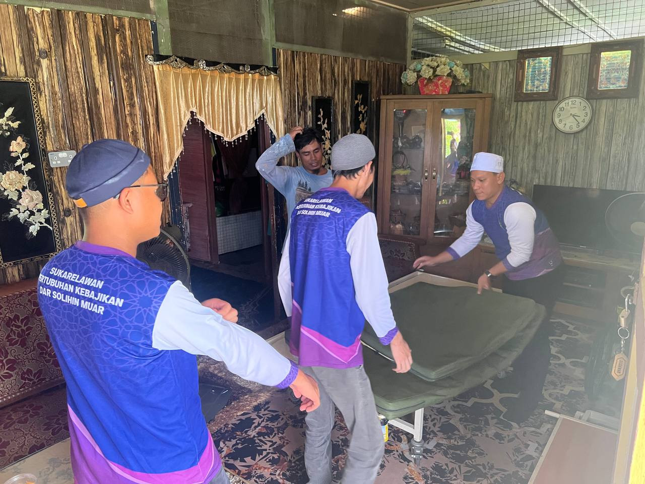 Penyerahan Katil Hospital 4