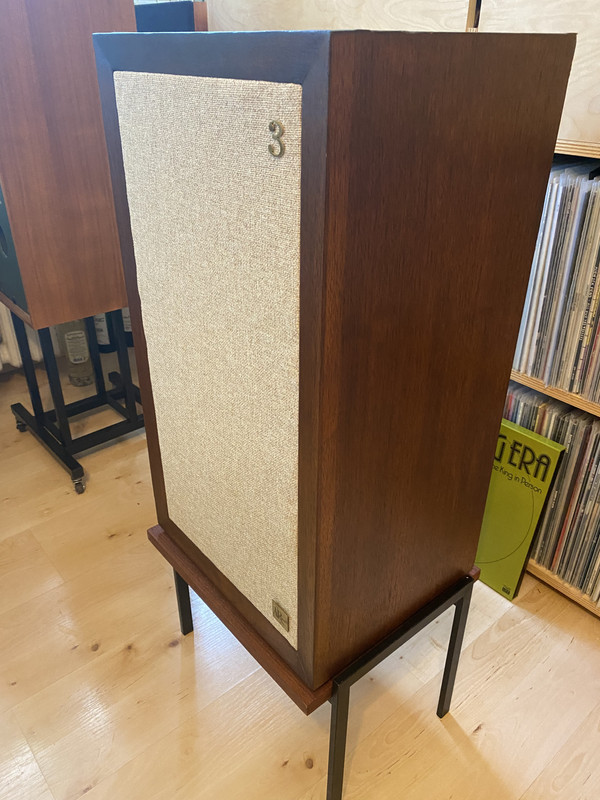 0AFA90ED-7280-480C-8982-6ED75F630817