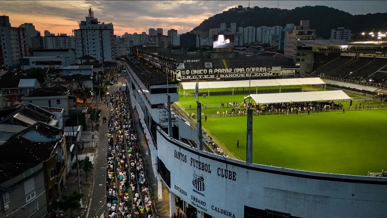 ¡Pelé aún vive! Santos rinde homenaje al “Rey” en el Campeonato Paulista